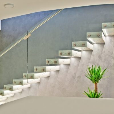 Schodisko so skleneným zábradlím Vlčie Doly