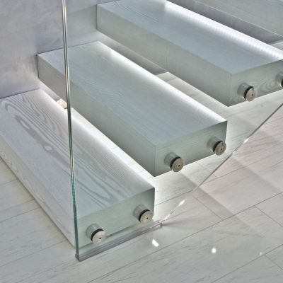 Schodisko so skleneným zábradlím Vlčie Doly